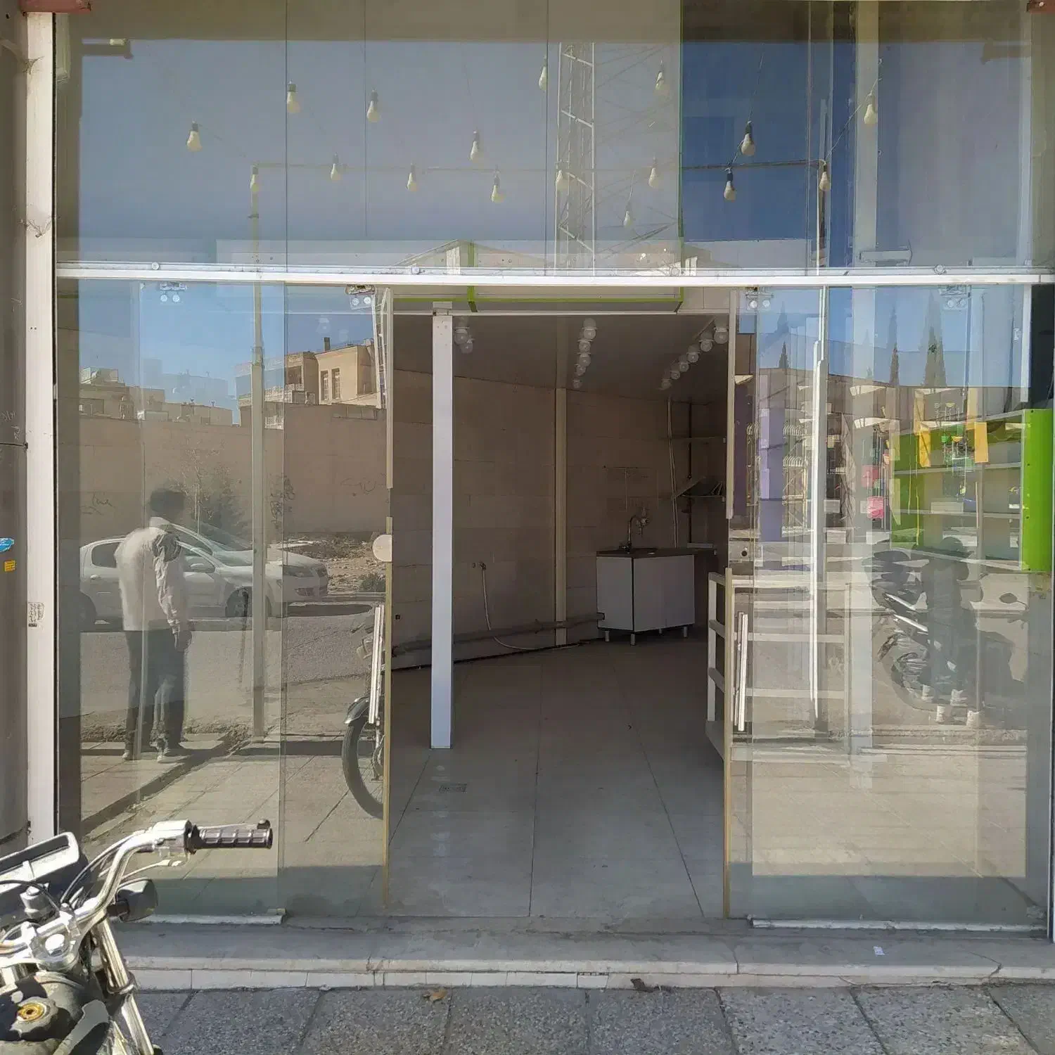 مغازه تاپ‌لوکیشن