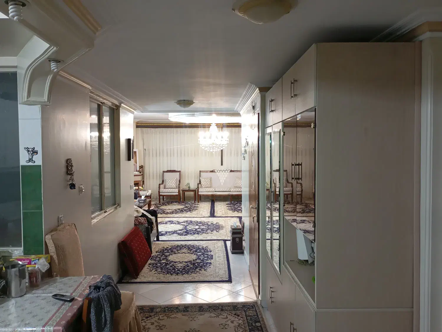 آپارتمان تک واحدی  ۱۰۴ متر