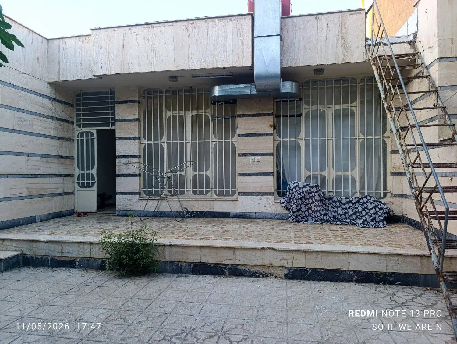 فروش ویلایی یک طبقه 260متری سیاحتگر