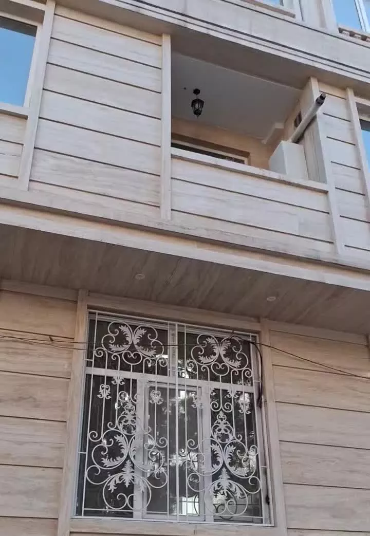 فروش فوری آپارتمان ۴ خواب نوساز