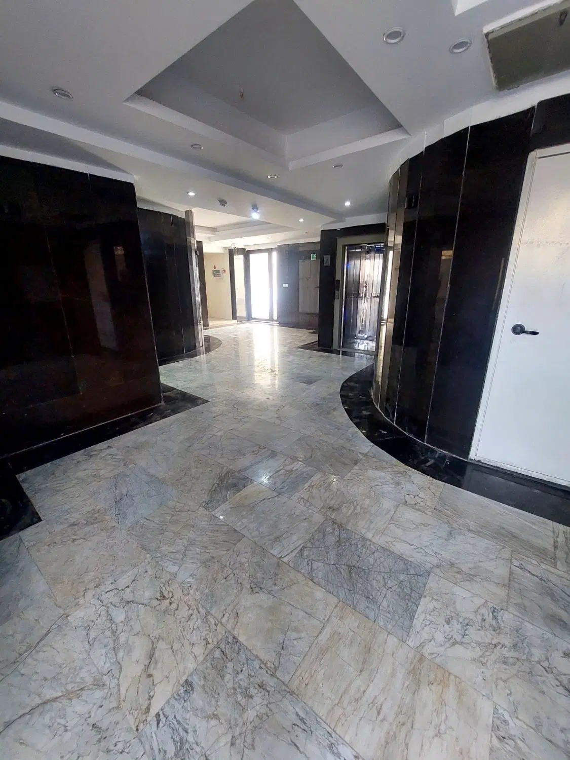 آپارتمان ۱۴۵ متری نوساز تکواحدی