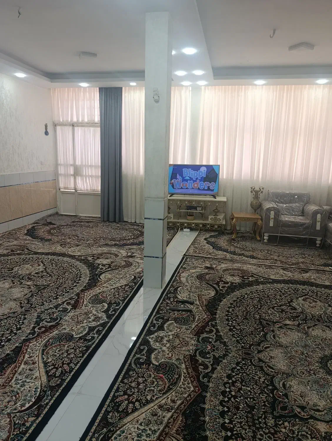 خانه ویلایی صدمتر خیابان رسالت