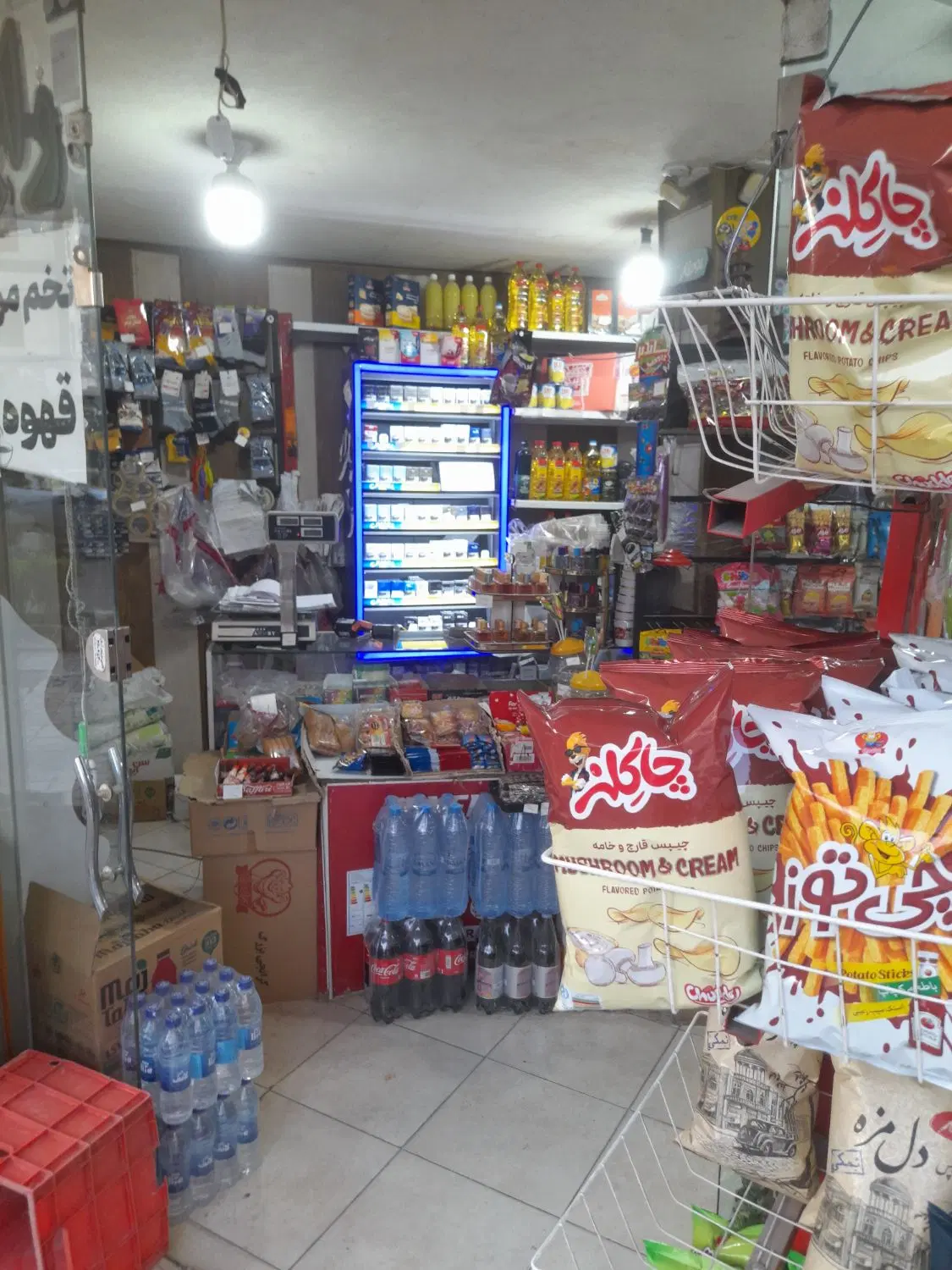 واگذاری سوپر مارکت حاشیه جلال