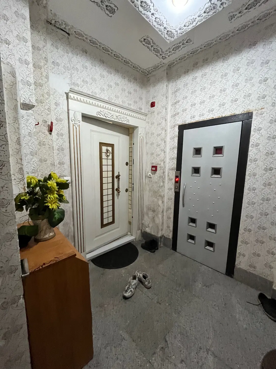 ۱۰۰ متر سند دار_ابوطالب۲۸_پارکینگ اختصاصی