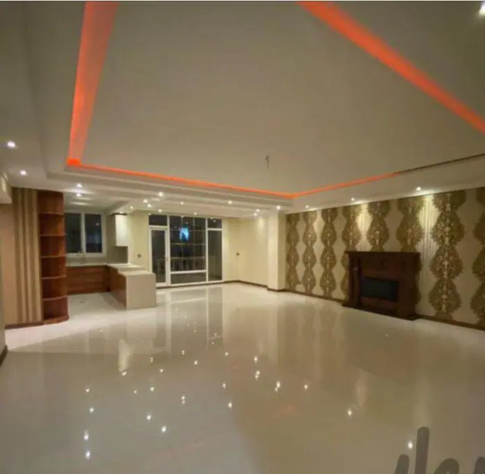 کلنگی ۳۰۰متری جنوبی، دارای دو تک واحد بازسازی شده