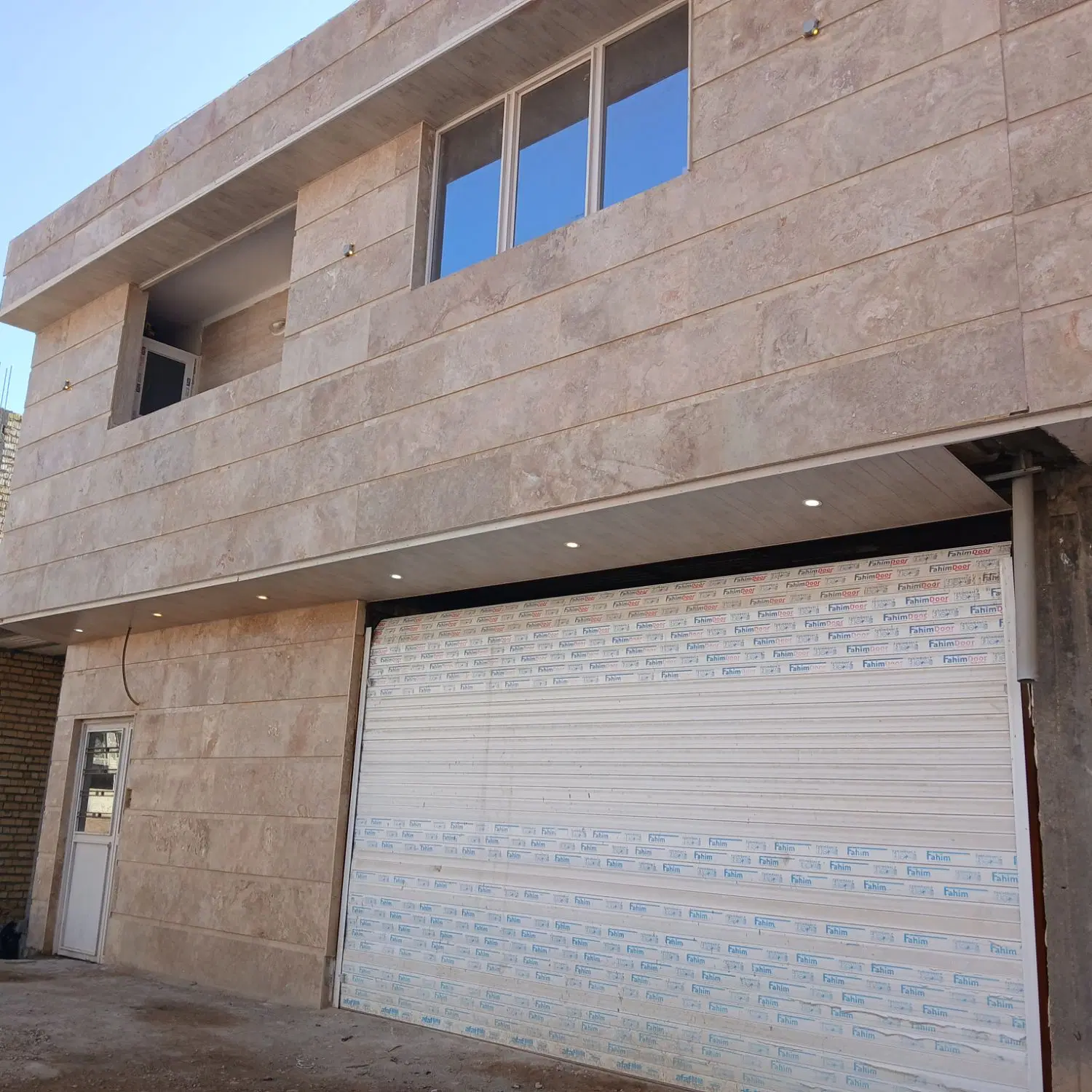 آپارتمان نوساز جرسقان یک خواب تکمیل