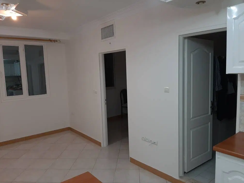 اجاره ۵۰ متر طبقه اول پارکینگ انباری حیاط خلوت