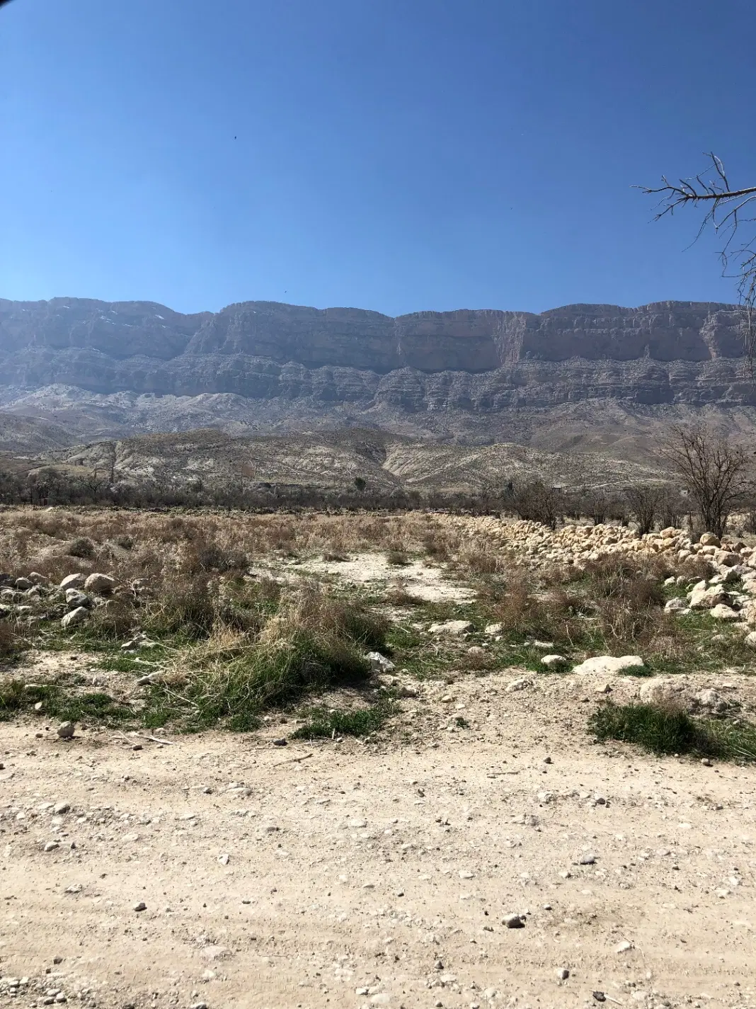 زمین واقع در روستای مهارلو(دریاچه نمک)