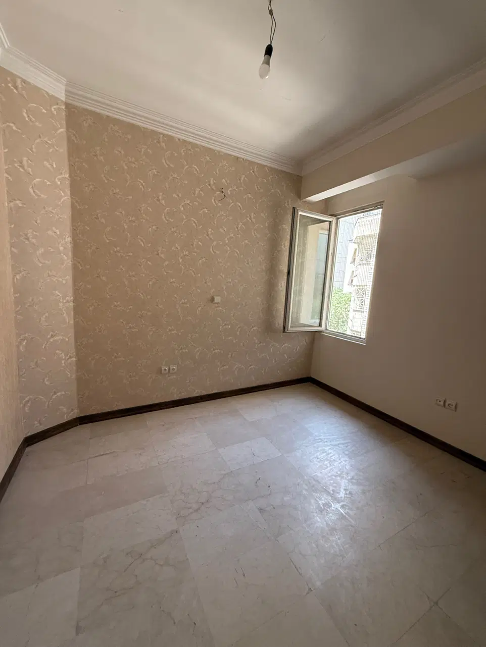 ۱۱۵ متر زعفرانیه استخر فعال