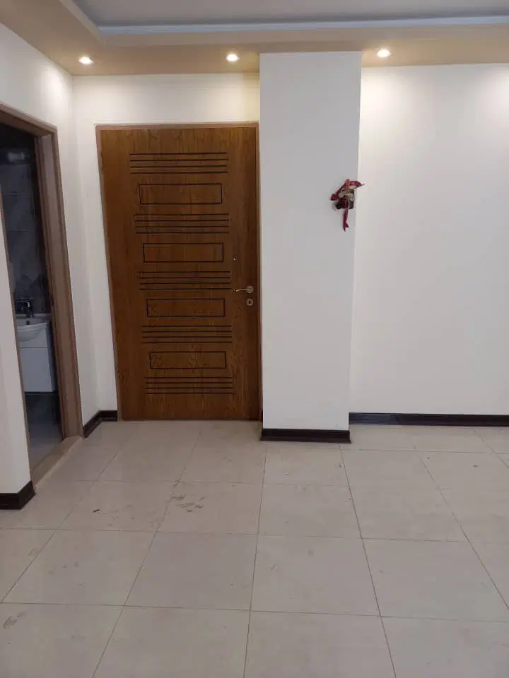 رهن و اجاره ۸۳ متری  دو خوابه صفر
