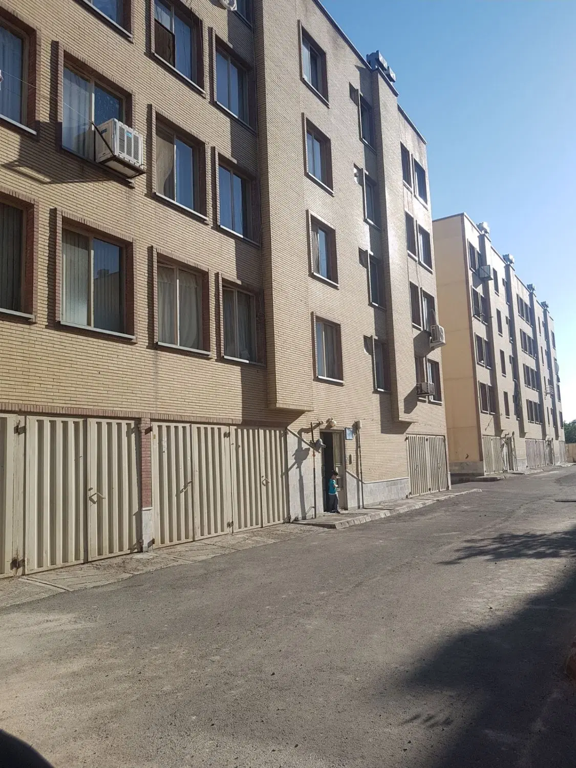 آپارتمان ۶۳ متری با پارکینگ اختصاصی