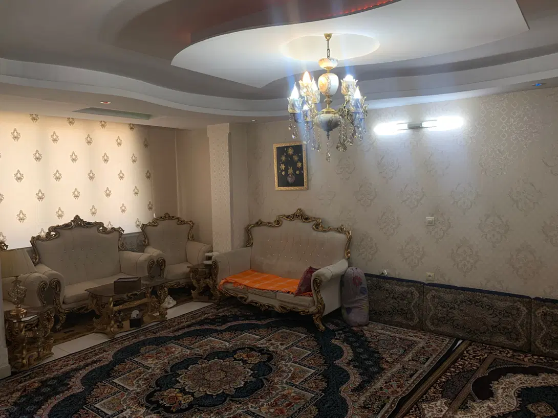 ۷۳متر ۲خوابه روبه نما پارکینگ سندی