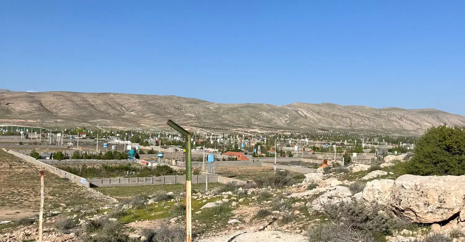 باغ شهری صدرا، دیوار دور، کنتور برق،