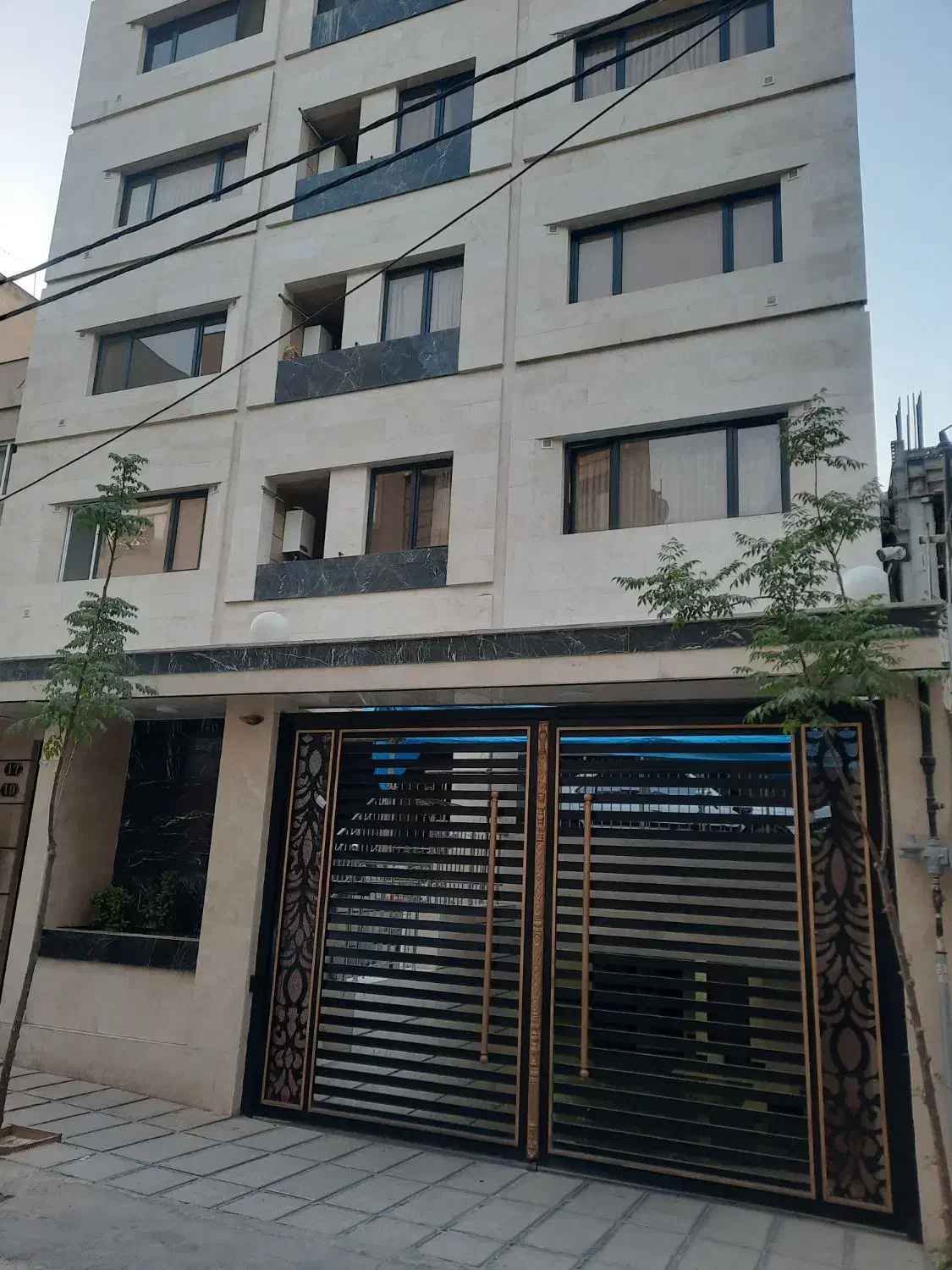 آپارتمان ۶۰ متری تک واحدی