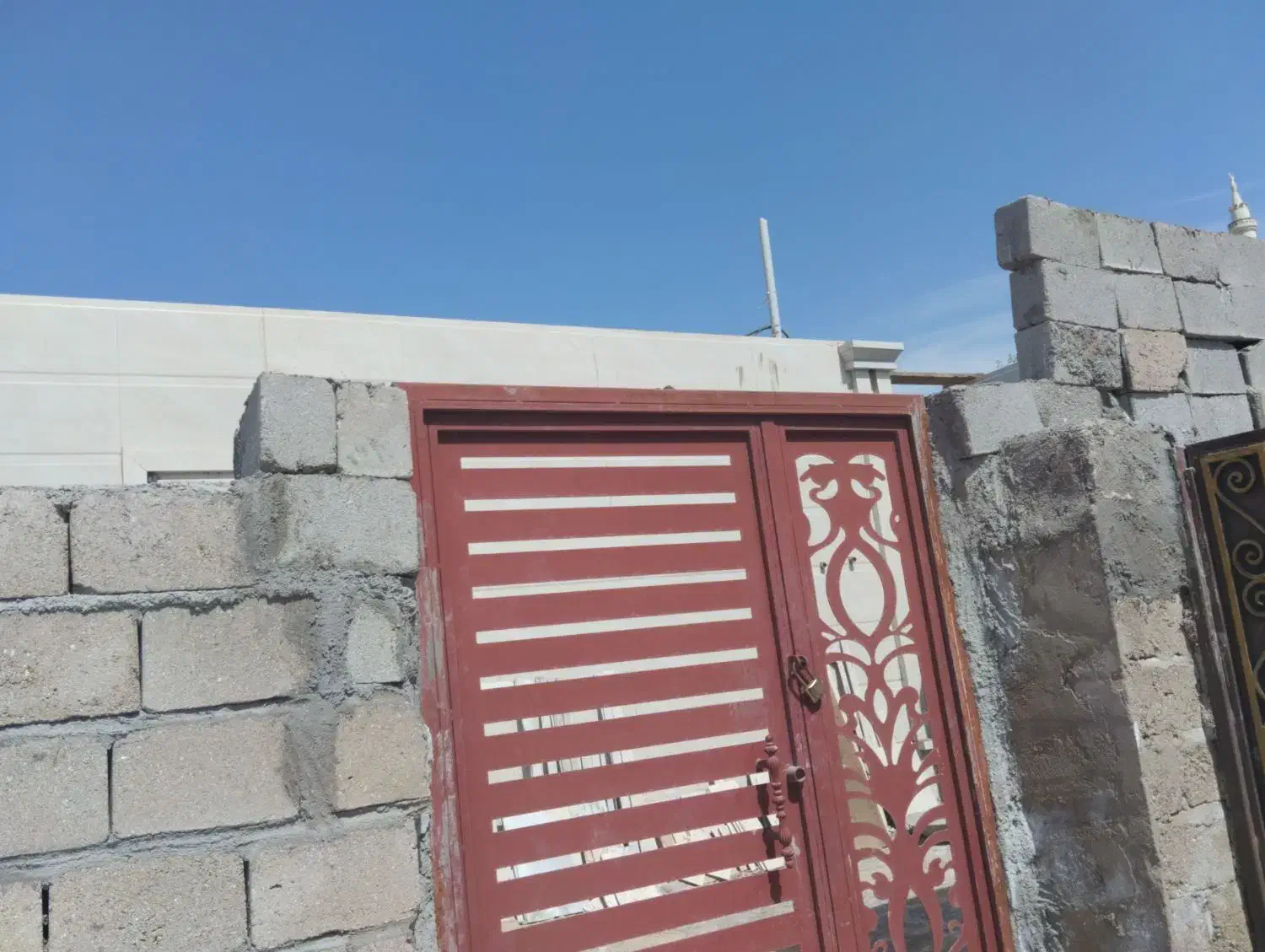 خونه در لافت