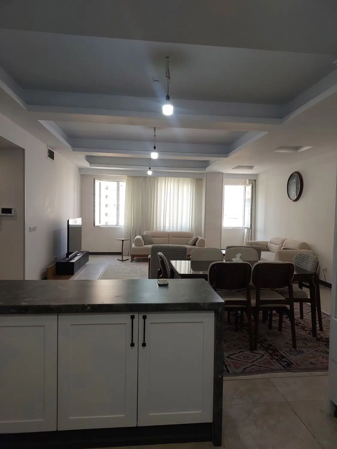 ۱۲۵متر ۲خواب  میدان دریاچه  چیتگر