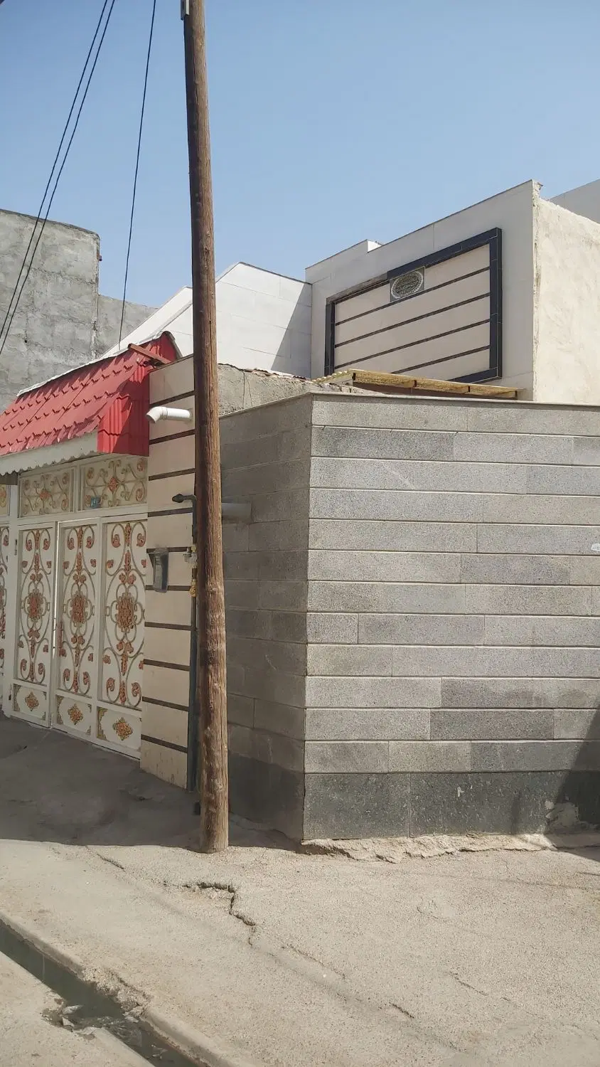 خانه ویلایی دوطبقه درشهرک شهیدرجایی