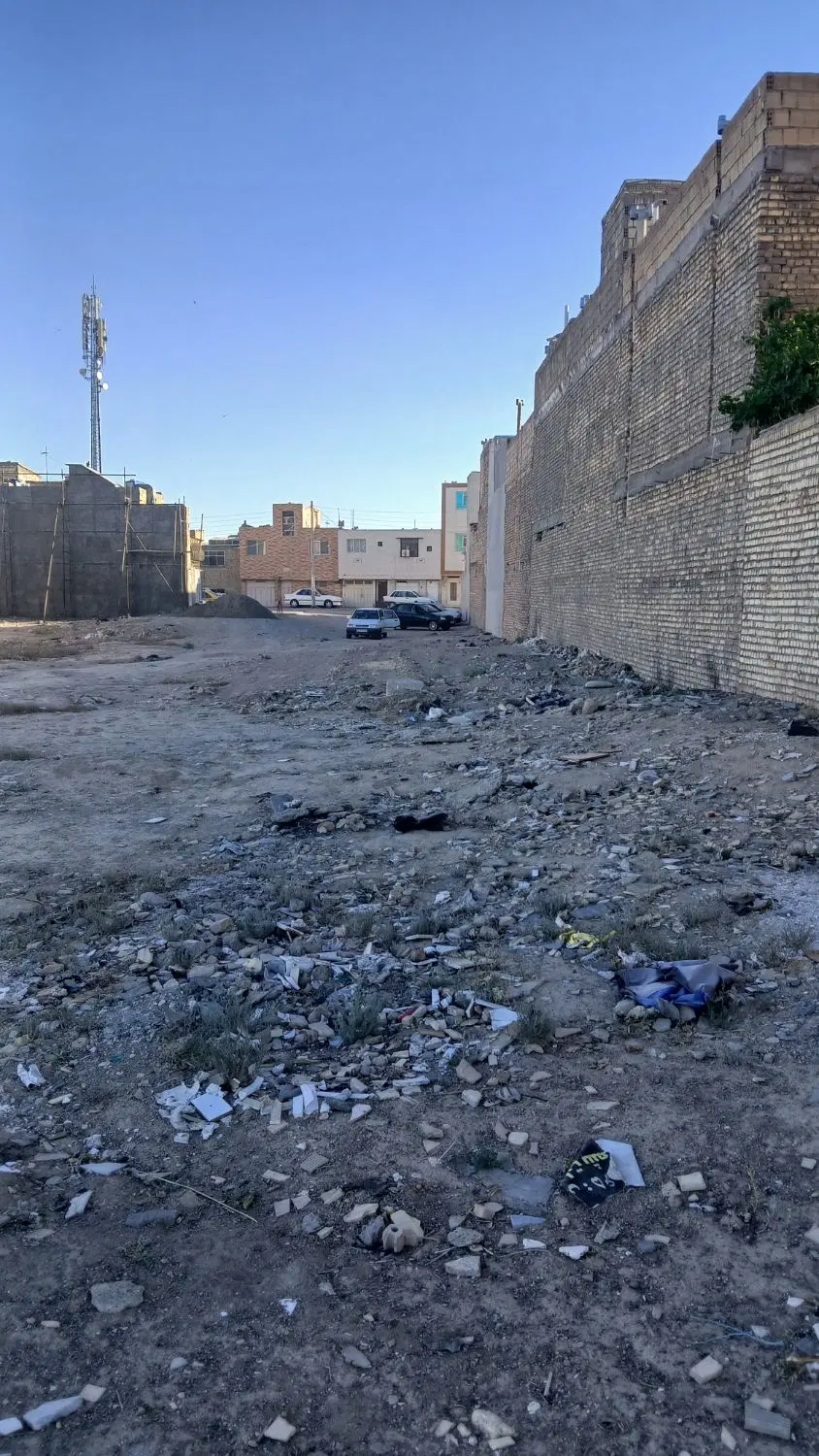 زمین ۱۴۴متری میثم