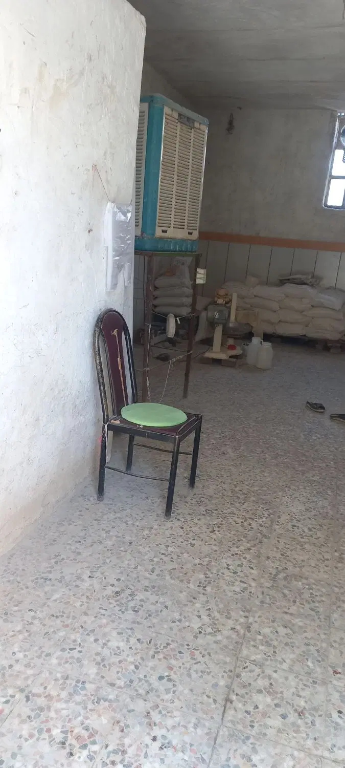 یک باب مغازه خیابان اصلی ماسور