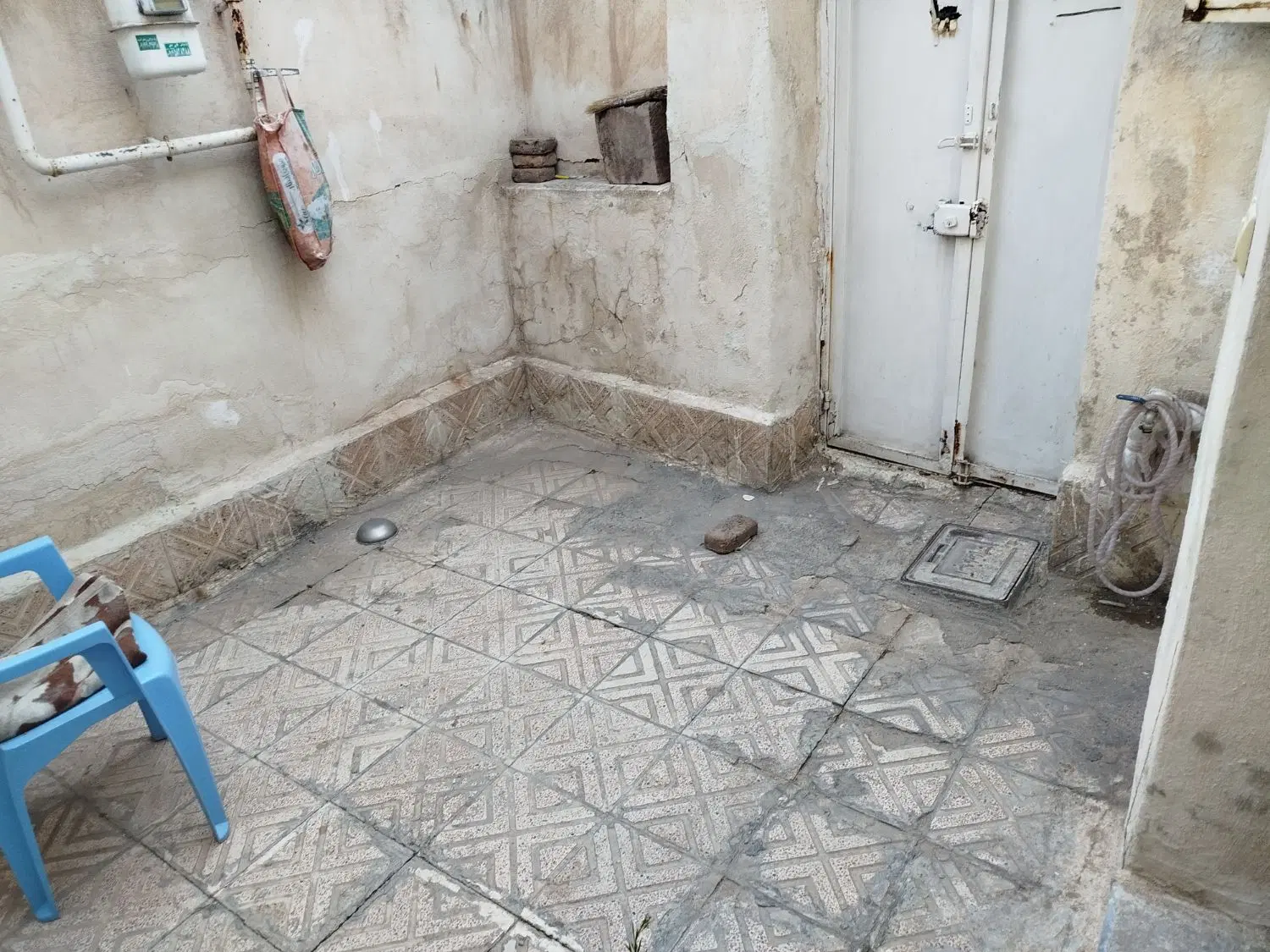 خانه نقلی در چهاراه عباسی