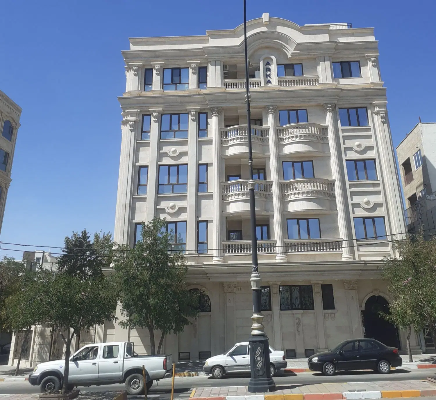 فاتح تک واحدی خیابان اصلی ( خیابان ۳۰ متری )