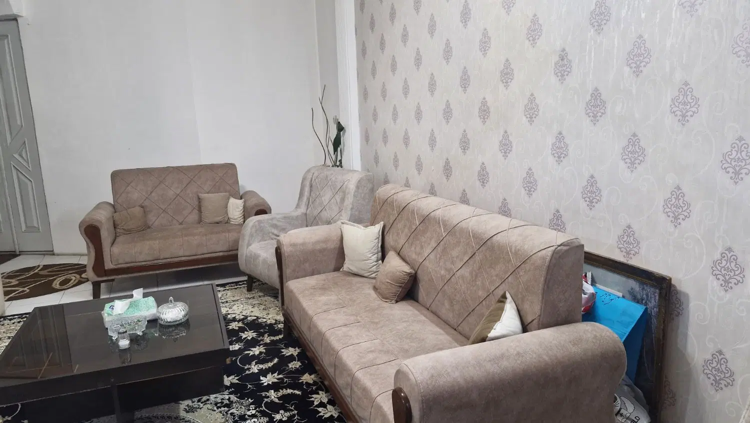 آپارتمان ۷۴ متری فرامرز عباسی