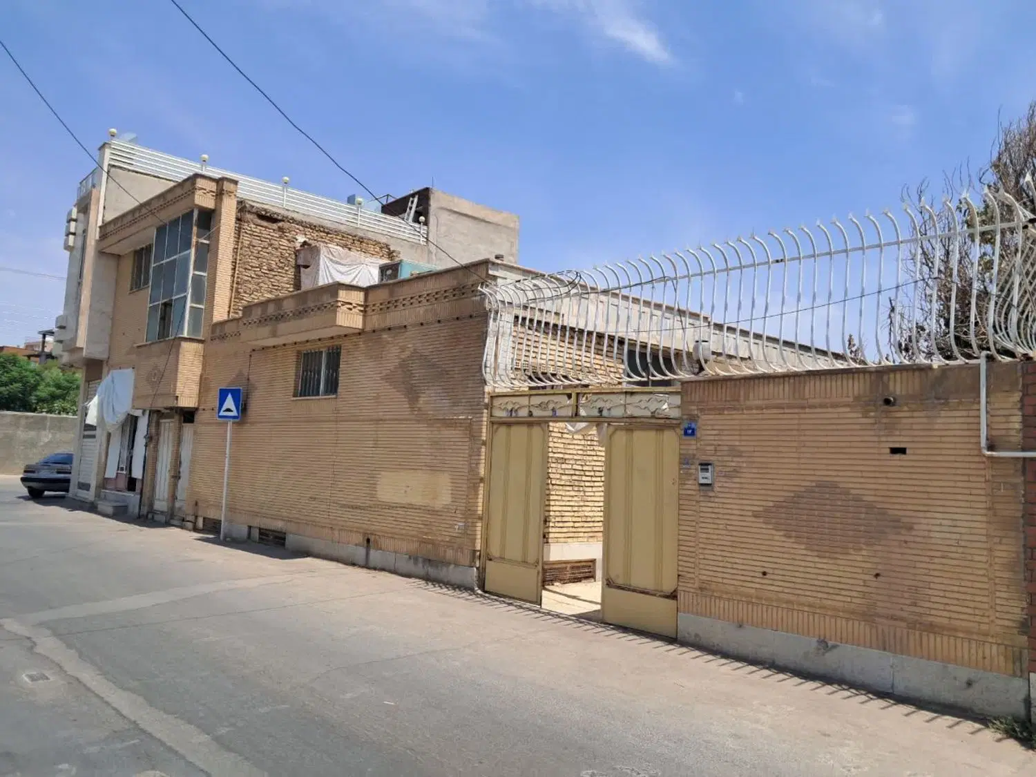 ویلایی ۳۲۰ متری