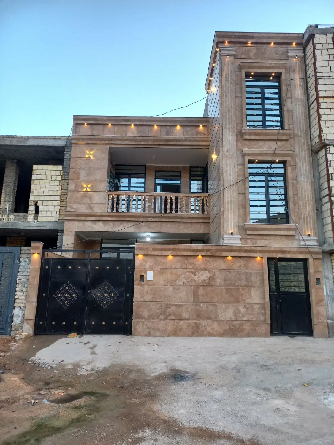 فروش خانه طبقه همکف