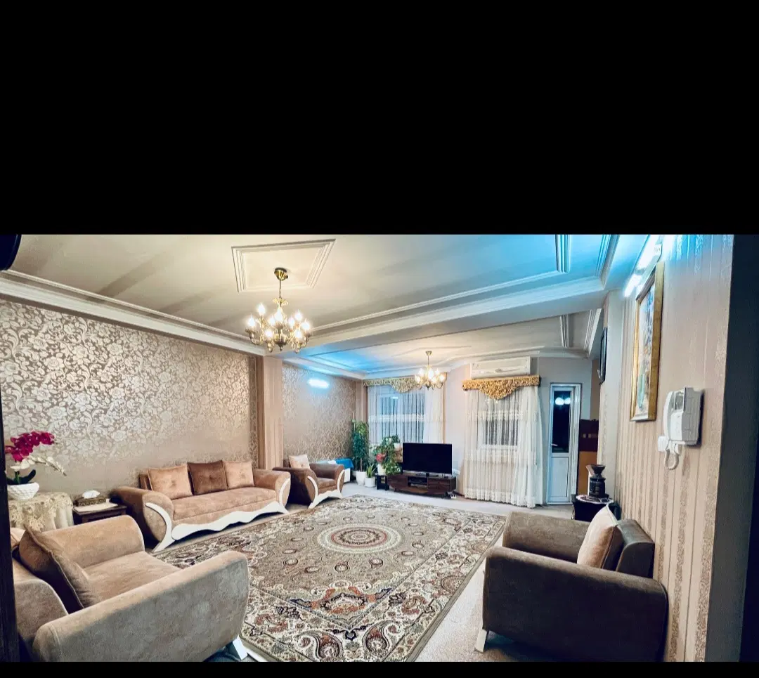 خیابان گلستان_ ۹۸ متری _ دو طبقه