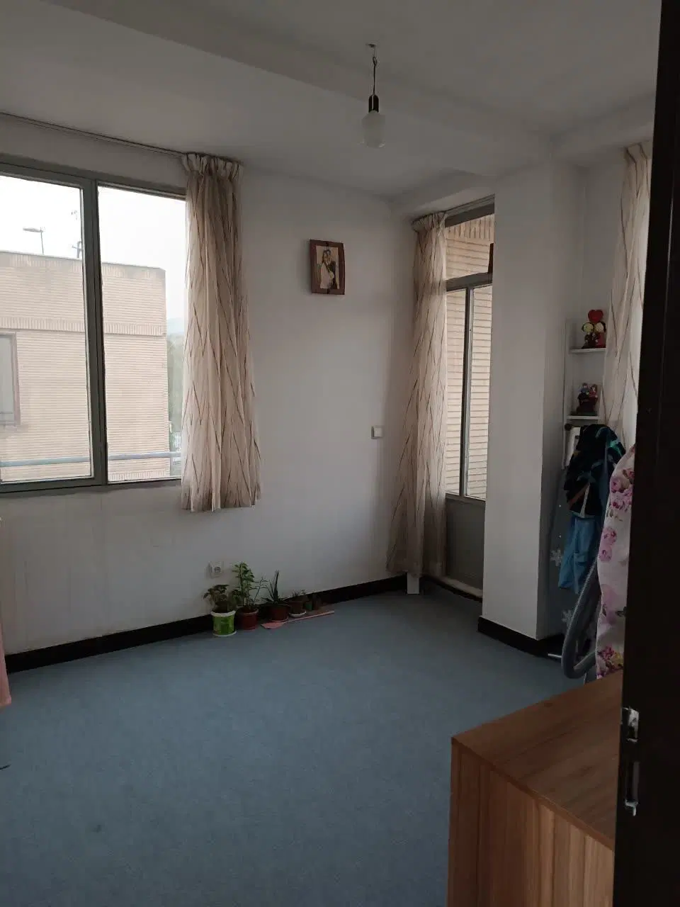 یک باب آپارتمان مسکونی