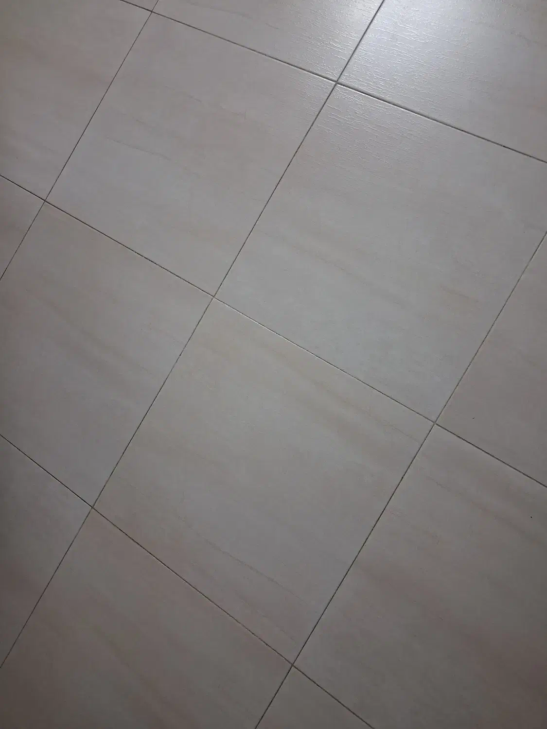 یک باب زیر زمینی اول خ ولیعصر.