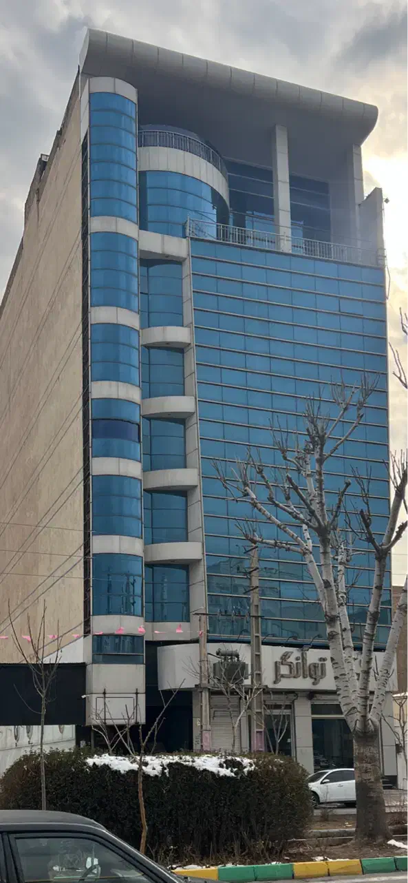 ۱۰۰متر اداری میدان مادر دانش اموز(رهن و اجاره)