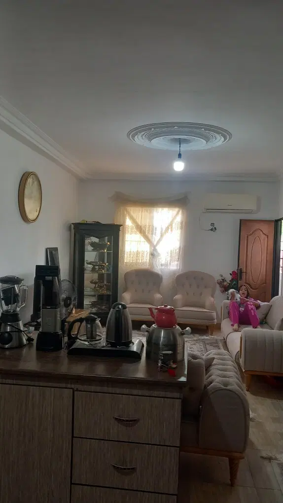 واحد ۸۰ متری راه جدا رشت _ میدان امام حسین