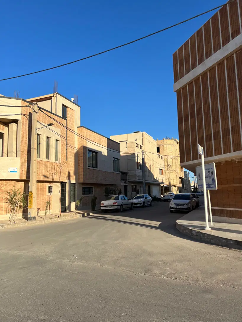 زمین بلوار جمهوری تشریفات ۲۰۰ متری