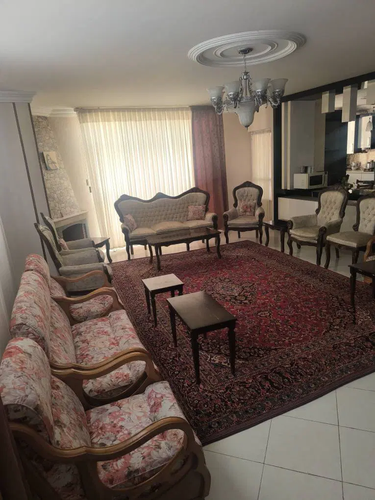 پیروزی ۸۵ متر طبقه همکف