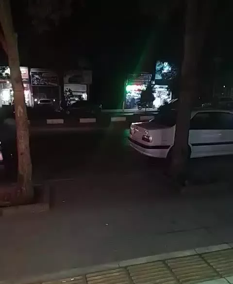 رهن و اجار مغازه حاشیه خیابان اصلی