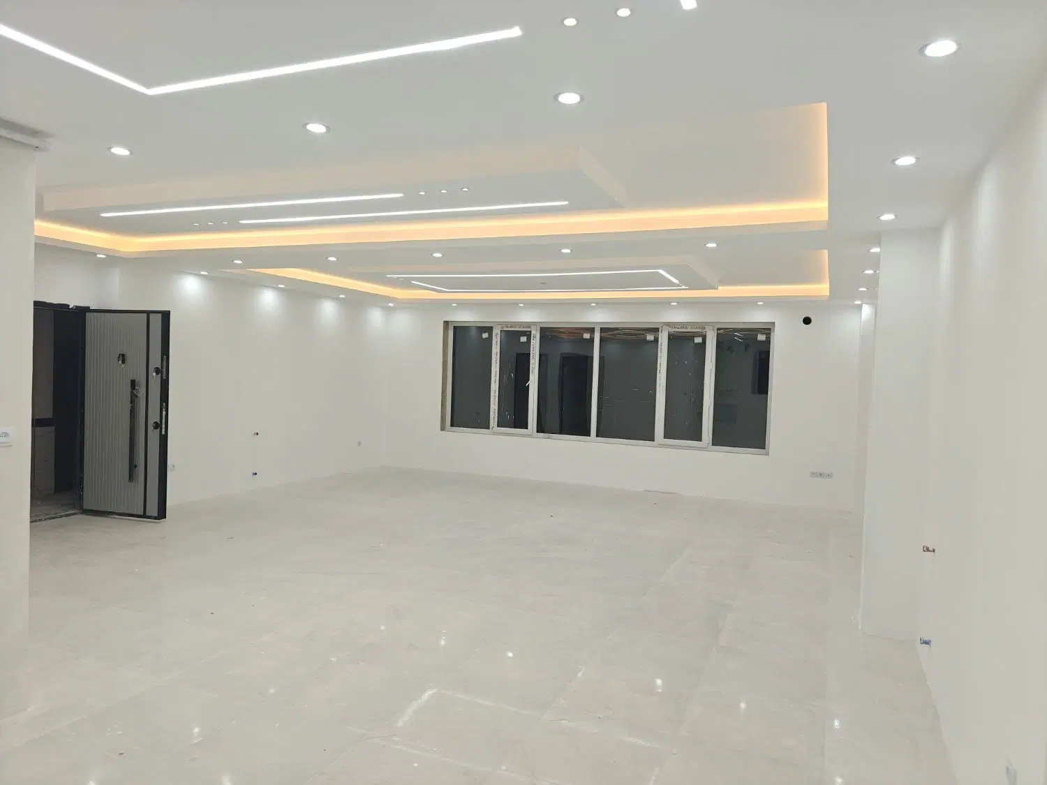 واحد آپارتمان 200متری دوشان