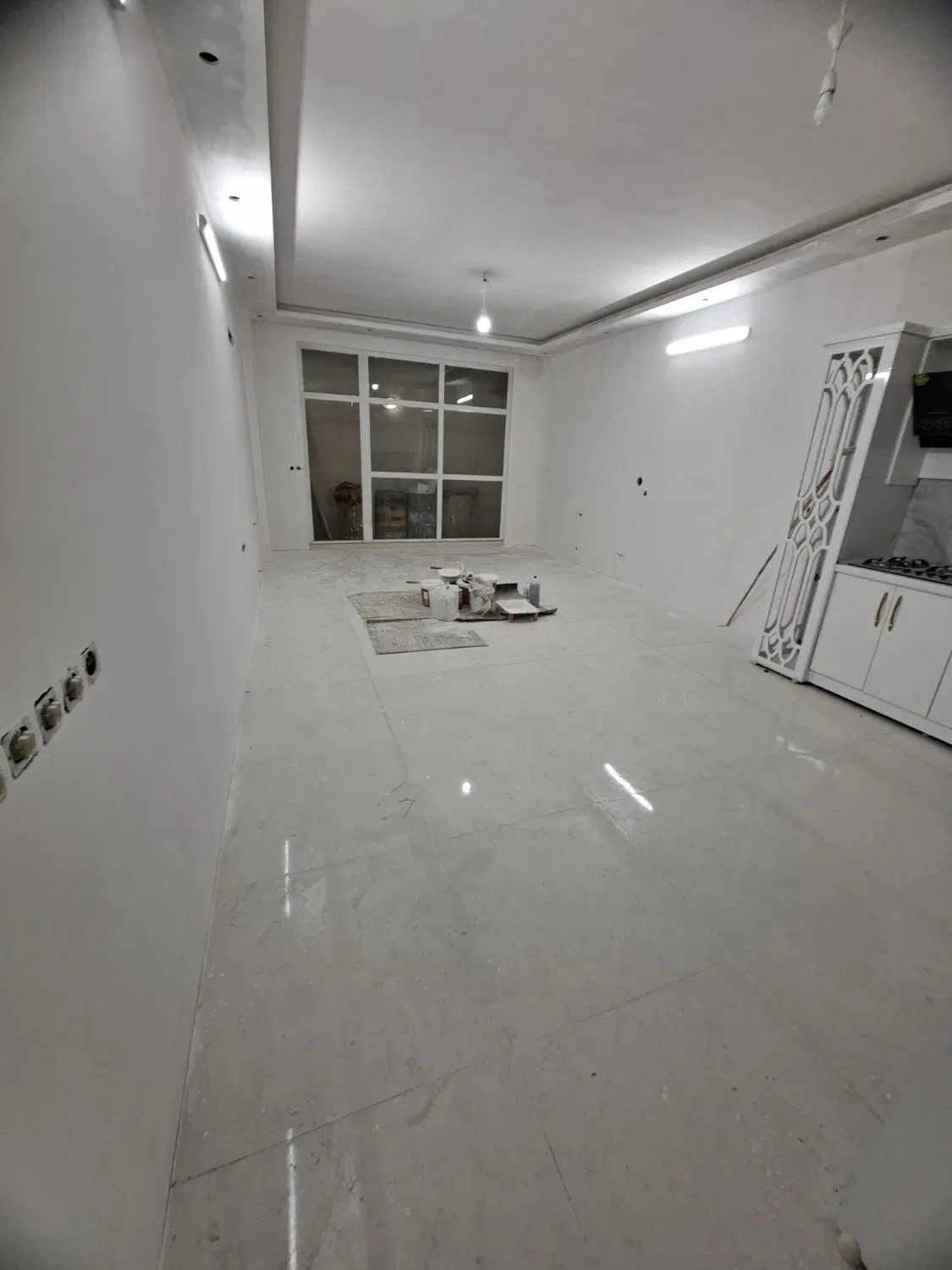 طبقه همکف پارکینگ اختصاصی نوساز