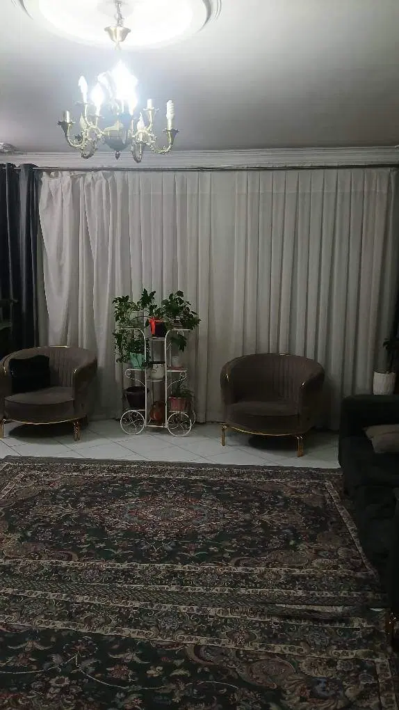 ۷۸ متر بوستان غربی خیابان استخر