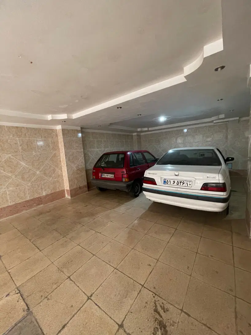 مترو _ تک واحد دو نبش _ فول امکانات