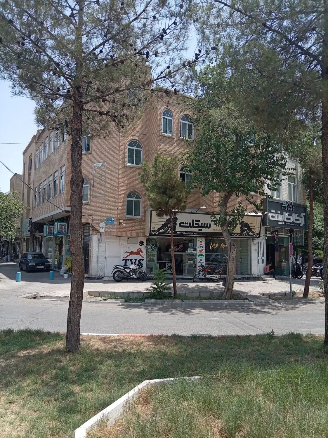 آپارتمان تجاری مسکونی