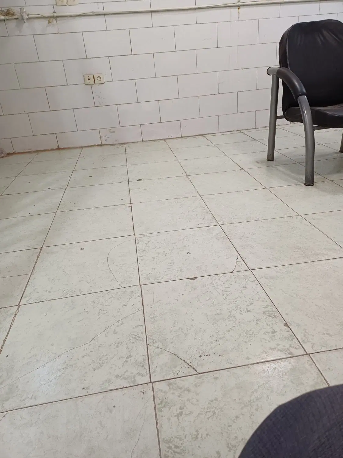 مغازه تجاری زیر زمین  امام جنوبی معاوضه با واحد