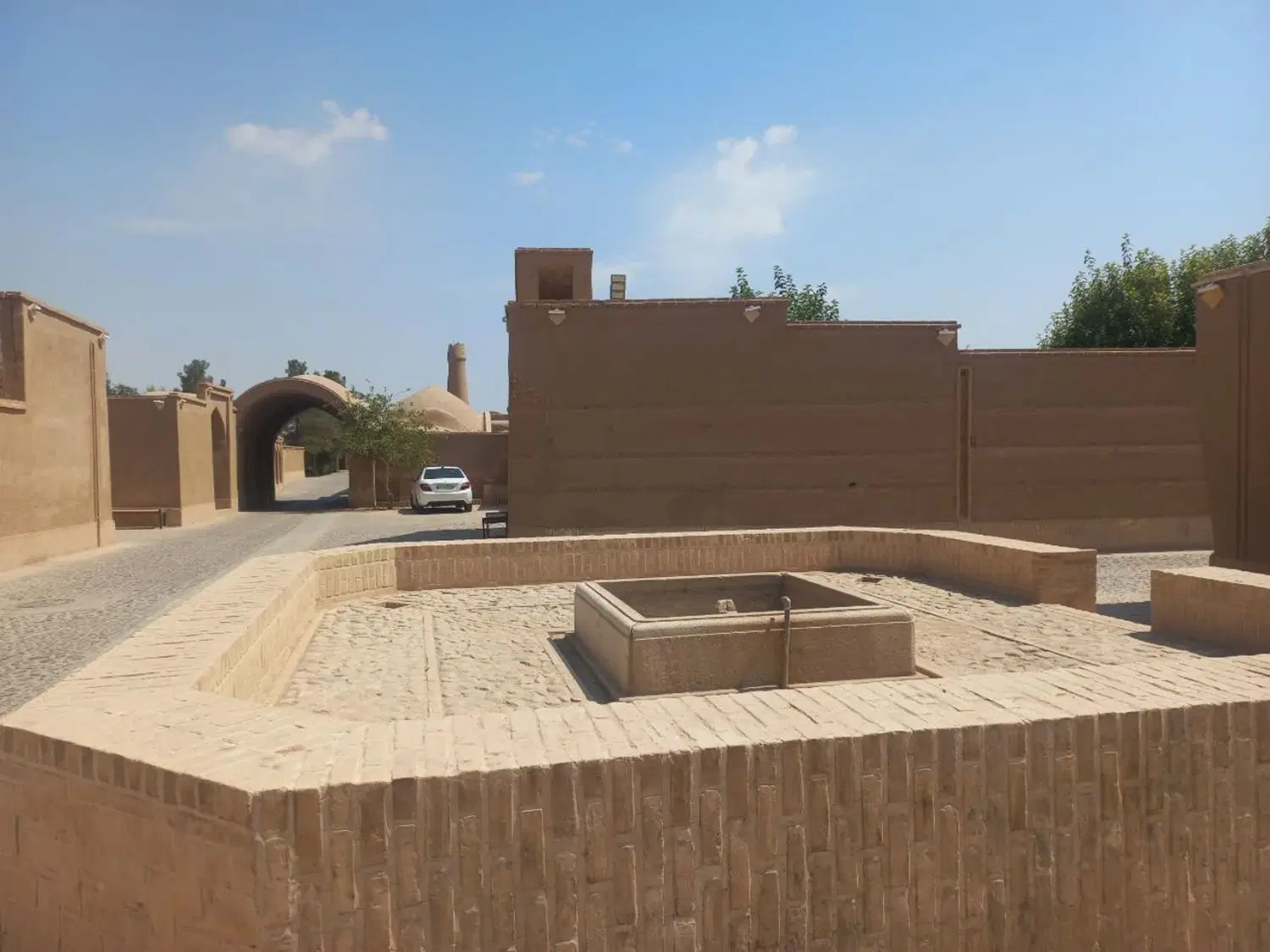 فروش ملک تاریخی