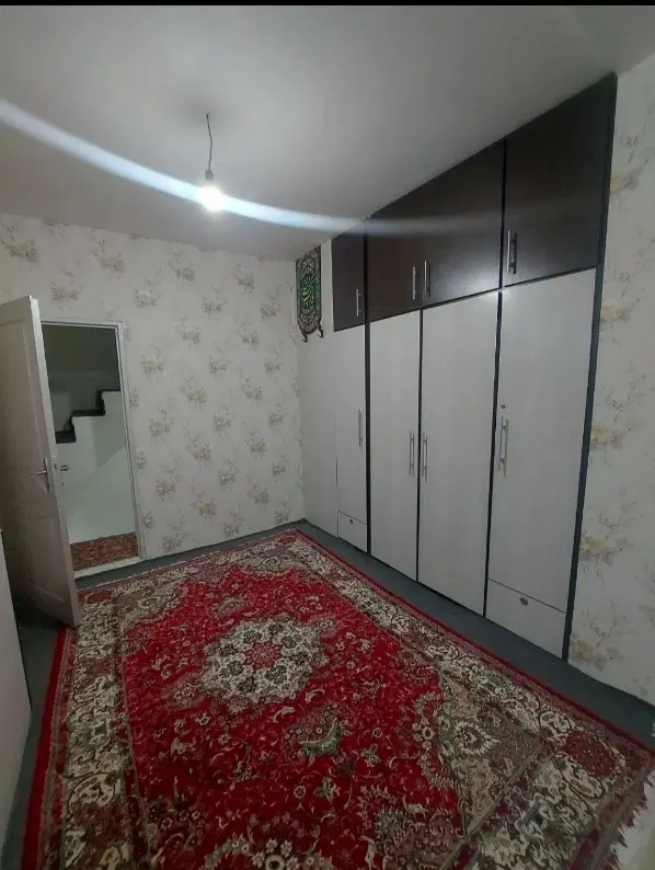 آپارتمان ۱۵۰ متری دربستی اول عباسی _ ششگلان_میرآقا