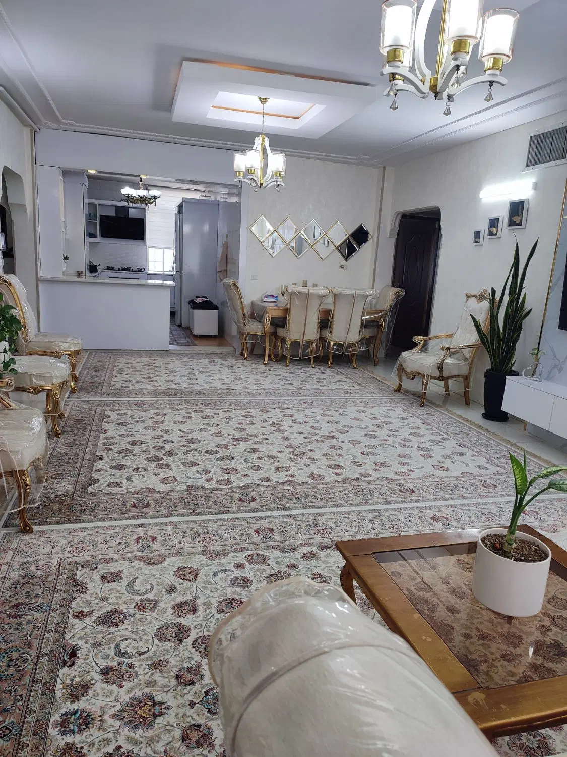 آپارتمان 140 متری حاشیه شاهد
