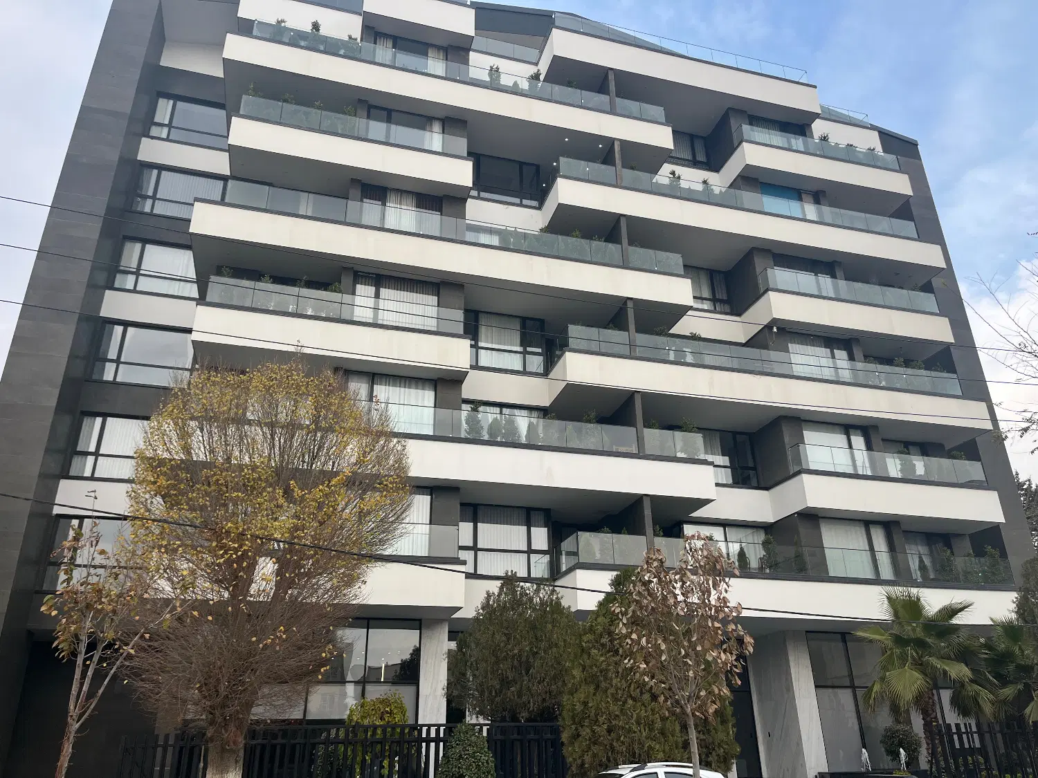 اپارتمان شهرک جهان نما