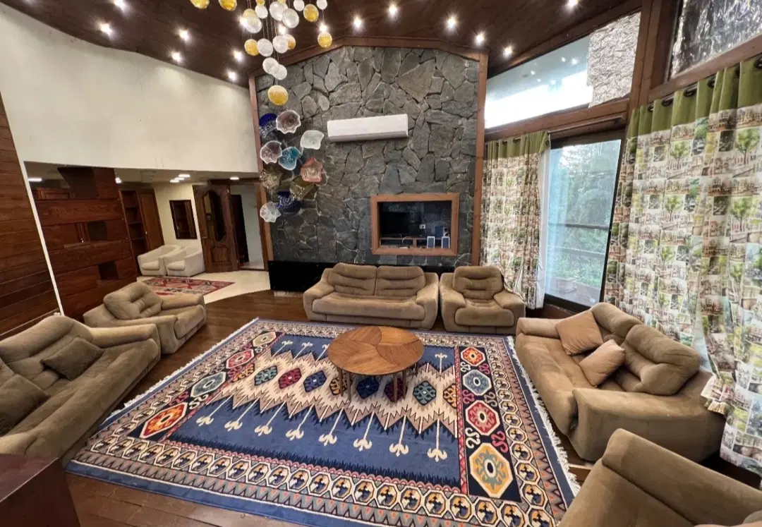 عمارت لویینی