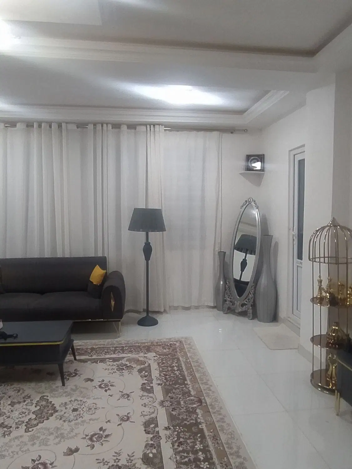 واحد ۱۳۴ متری جانبازان