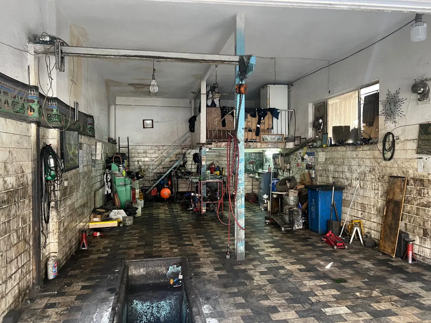 ۷۵ متر مغازه دو نبش میدان گلچین