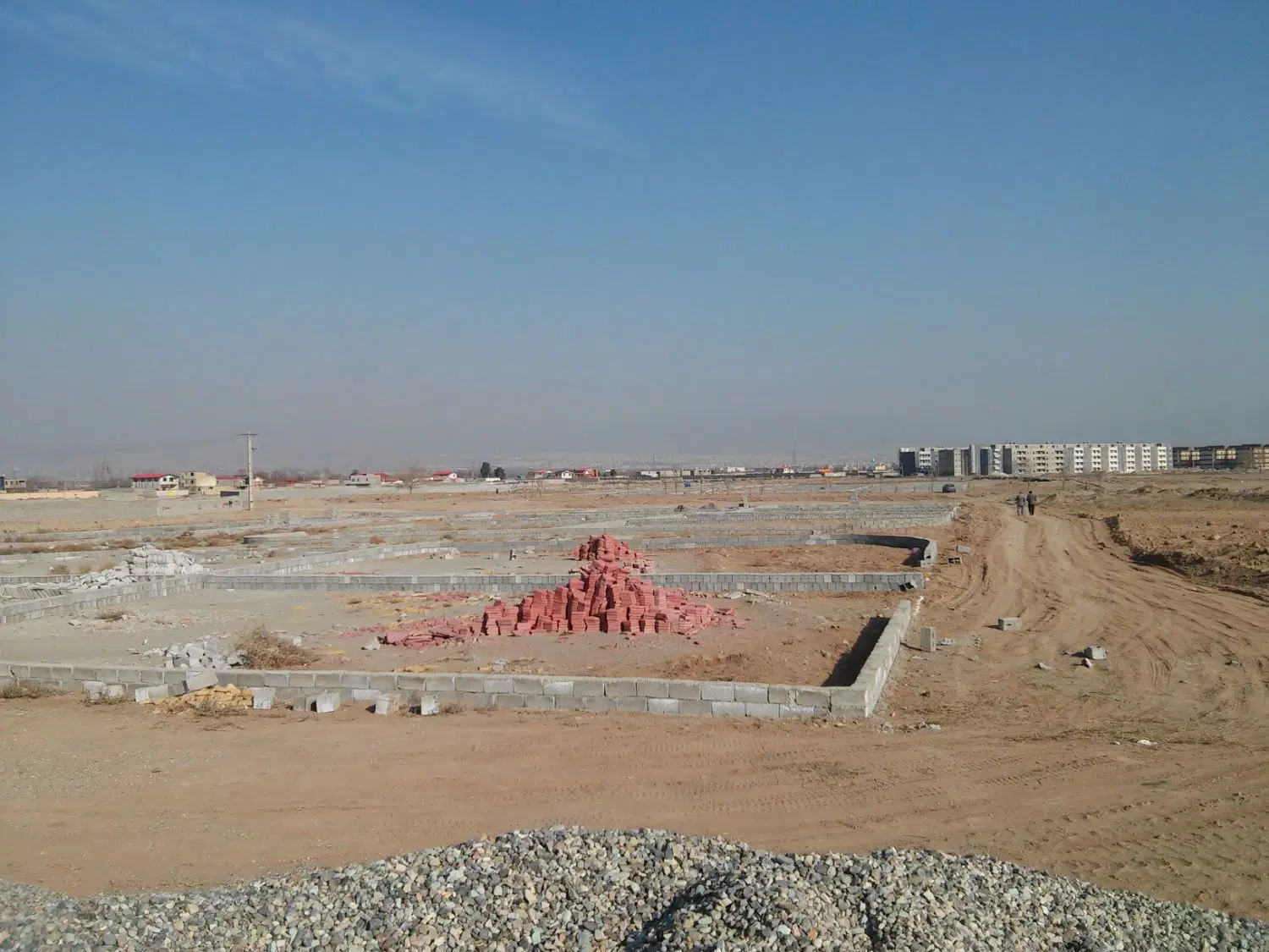 زمین ۳۰۰ متری در چهارباغ کرج